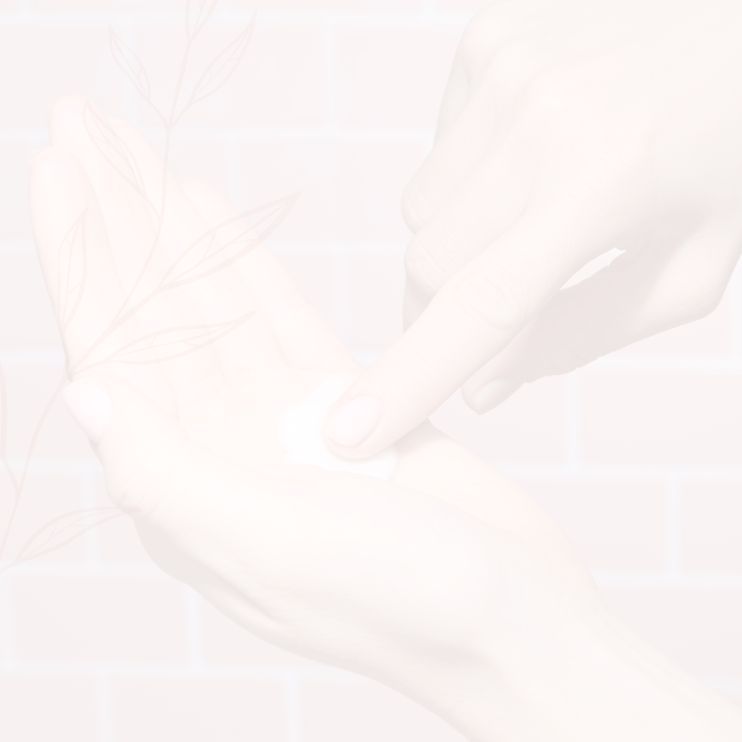 Nahaufnahme der Anwendung des sanften Oh Tastic Reinigungsgels auf den Händen.