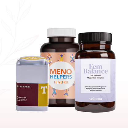 Hitzefrei Cool Down Set mit Tee, pflanzlichem Menokomplex und Magnesium-Komplex auf hellem Hintergrund